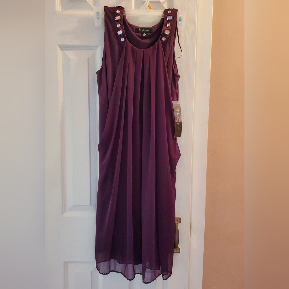S.L Fashion Dress - Size 6